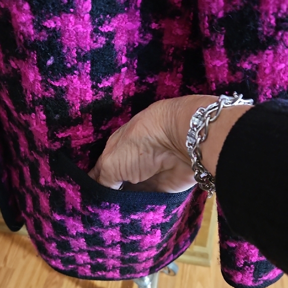 Women's Houndstooth Blazer Jacket in Hot Pink and Black With Black Trim - Picture 8 of 10